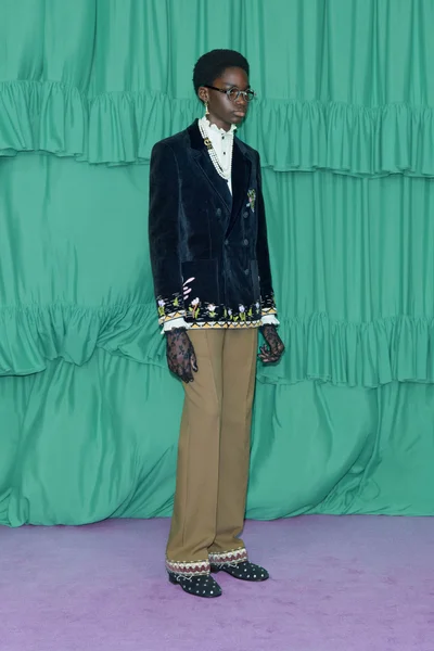 Look 28